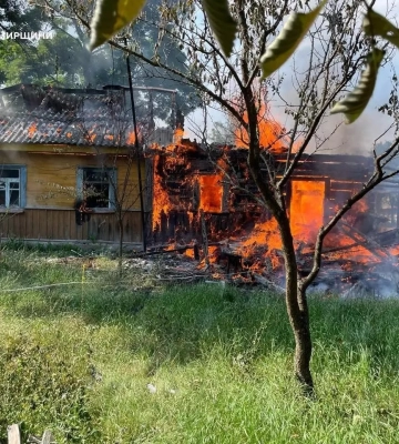 На Житомирщині побутова пожежа у приватному будинку вбила літню людину, - ДСНС. ФОТО