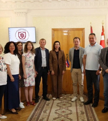 У ВНУ відбулася зустріч із європейськими медійниками