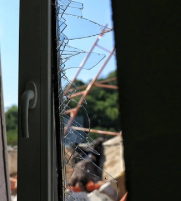 Росіяни понад 10 разів атакували дронами два райони Дніпропетровщини, є пошкодження