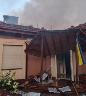 Росіяни вранці ударили по будинку на Київщині, постраждали п'ятеро людей