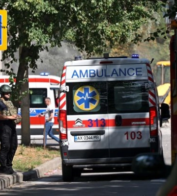 Ворожий удар по “Запоріжсталі”: 7 працівників загинули, 21 поранено, роботу комбінату зупинено