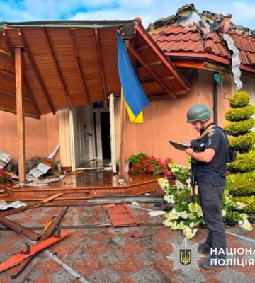 П'ятеро людей постраждали в Київській області внаслідок атаки. Ворог пошкодив будинок у селі Чайки