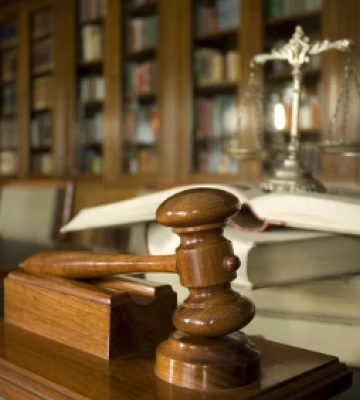 У Києві вчительку оштрафували за російську мову під час уроку