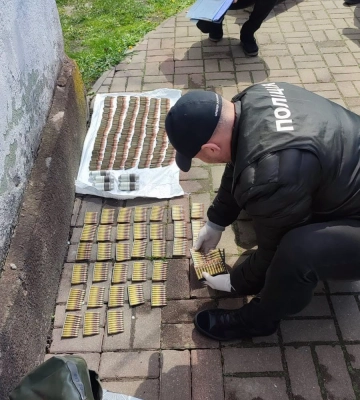Продавав міномети, автомати та боєприпаси: на Львівщині судитимуть 26-річного торговця зброєю, - ФОТО