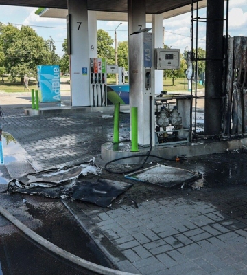 Взрывы в Харькове: россияне ударили по трем районам города, есть пострадавшие