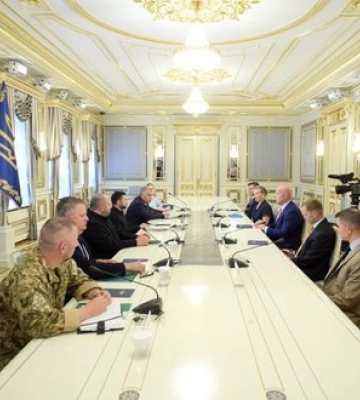 Зеленський зустрівся із послом США при НАТО Вітакером і генералом Баззардом: обговорили постачання перехоплювачів для Patriot та Drone&amp;hellip;