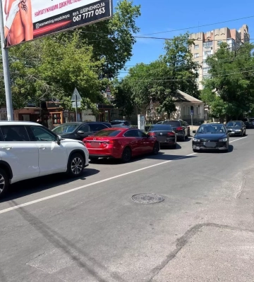 У мерії Миколаєва пояснили, що суцільна лінія біля McDrive — це відновлення старої схеми руху