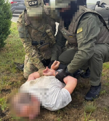 СБУ викрила агента РФ, який встановлював “відеопастки” для коригування ударів по Харківщині