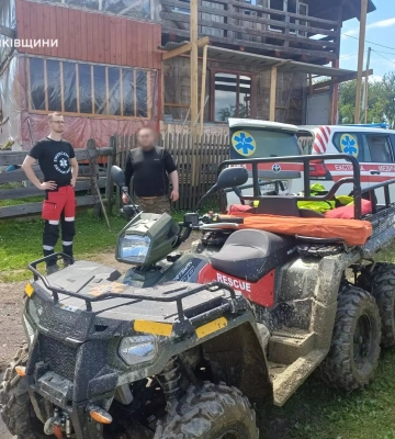 У Карпатах гірські рятувальники першими допомогли травмованому туристу, - ДСНС