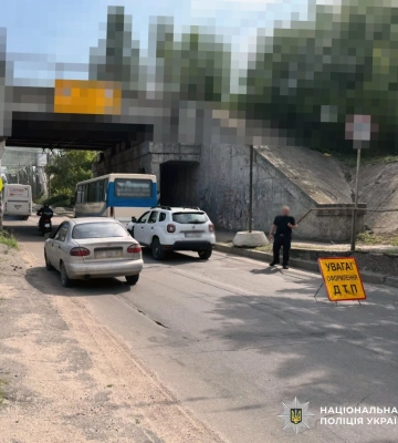 У Херсоні нетверезий водій за кермом автобуса скоїв наїзд на літнього велосипедиста, - поліція