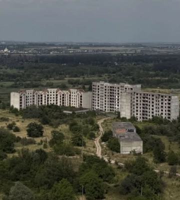 Новий «привид» Львова: чому закинутий мікрорайон став «нічиїм» і що чекає на цю територію
