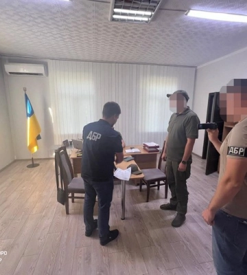 На Львівщині судитимуть екскерівника районного ТЦК, який фіктивно оформив знайомого на військову службу