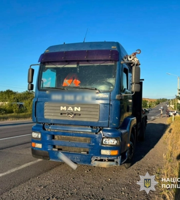 На Ужгородщині водій вантажівки збив пішохода, він помер у лікарні
