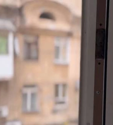 У Полтаві 11-річний хлопчик випав із шостого поверху багатоповерхівки