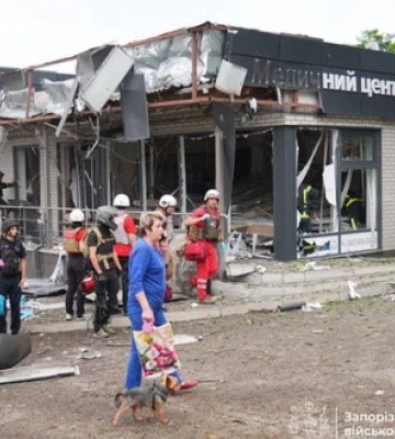 Ворог завдав ударів по Запоріжжю: люди перебувають під завалами багатоповерхівки, — ФОТО