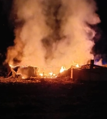 На Одещині через обстріл РФ пошкоджені будинки та підприємство, постраждала жінка і дитина