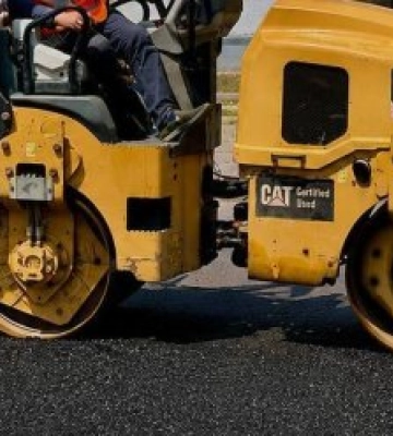 У Миколаєві ремонтують дороги після фрезерування