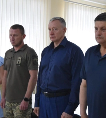 Родині полеглого прикордонника з Ізмаїла Олександра Бушата вручили його посмертну медаль «Захиснику Вітчизни»