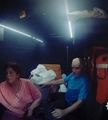 «Білі янголи» евакуювали вісьмох людей із прикордонних громад Сумщини (ВІДЕО)