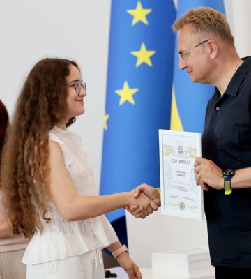 Львів нагородить 31 випускника за відмінні результати НМТ грошовими преміями