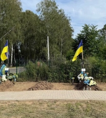 У Чернівцях ексгумували тіла двох військових, яких поховали як невпізнаних
