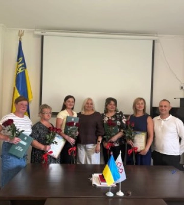 Безсонні ночі та врятовані життя: в Ясінянській громаді урочисто відзначили Героїв у білих халатах