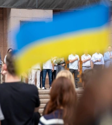 У Києві вшанували історичне підняття українського прапора