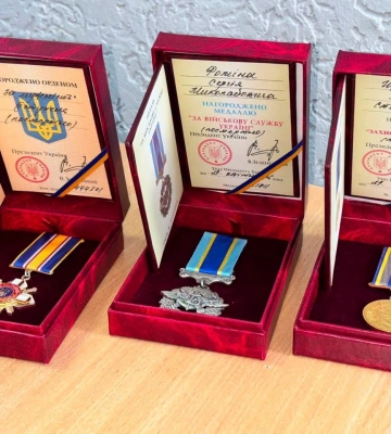 На Закарпатті рідним полеглих прикордонників вручили державні нагороди