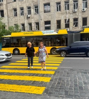 На Лук’янівці відкрито новий наземний перехід, облаштований за добу після атаки РФ