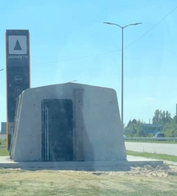 У Дніпрі на території АЗС з’явилось перше бетонне укриття (ФОТО)