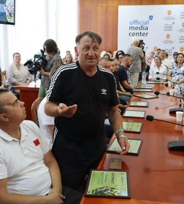 Ветеран із Костопільської громади отримав сертифікат на власне житло
