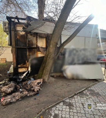 Одесит спалив квітковий павільйон і мовчить про мотиви: що відомо, - ФОТО