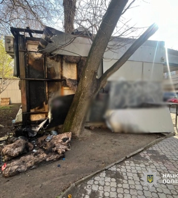42-річний чоловік підпалив квітковий павільйон у Приморському районі Одеси
