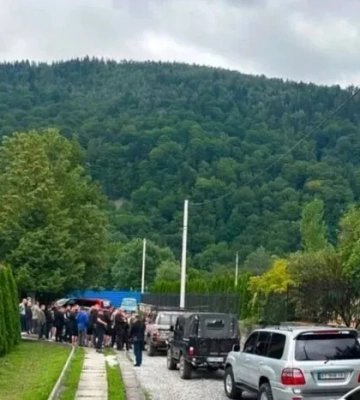 У Яремчі перевірки джипінгу викликали протест підприємців