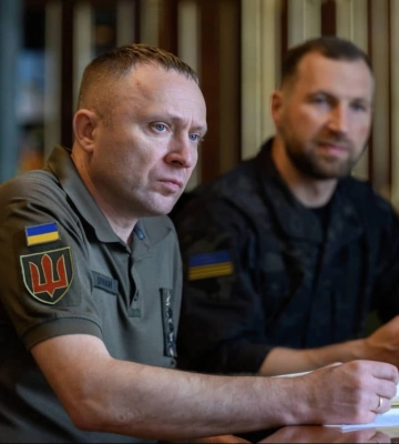 Зеленський заслухав доповідь Драпатого: обговорили питання захисту Донеччини, антибалістику, далекобійні санкції та кадрові питання