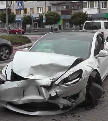 У Луцьку після ДТП нетверезий батько твердив поліції, що автівкою керувала донька
