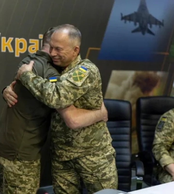 Олександр Сирський офіційно передав повноваження Головнокомандувача ЗСУ Михайлу Драпатому