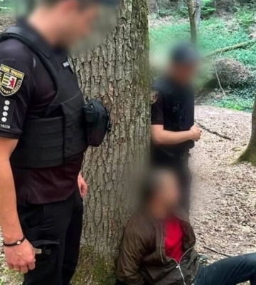 В Ужгороді озброєний чоловік відкрив стрілянину, його затримали
