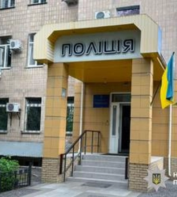 На Полтавщині водій пропонував поліцейським 100 тисяч гривень хабаря