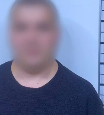 В Киеве мужчина выдавал себя за военного, чтобы выманивать у женщин ювелирные украшения