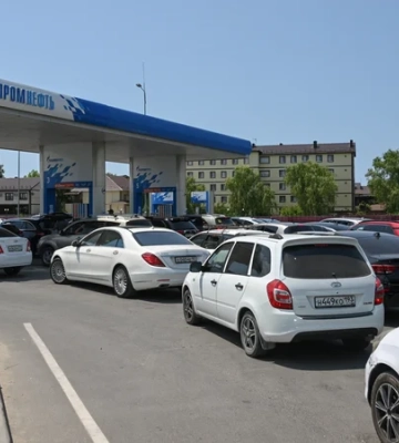 В регионах России и оккупированном Крыму начали ограничивать цены на бензин из-за топливного кризиса