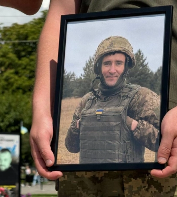У Рівному попрощалися із загиблим захисником Дмитром Димарем