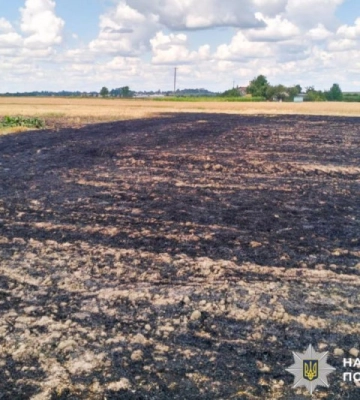 На Рівненщині 90-річна жінка загинула, спалюючи стерню біля будинку
