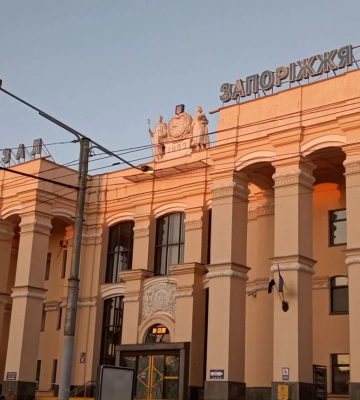 Міністр заявив, що через російські атаки поїзди вже третю добу не доїжджають до Запоріжжя