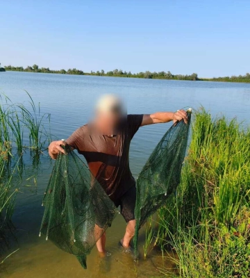 Заборонені пастки та десятки креветок: на Одещині викрили порушника, - ФОТО