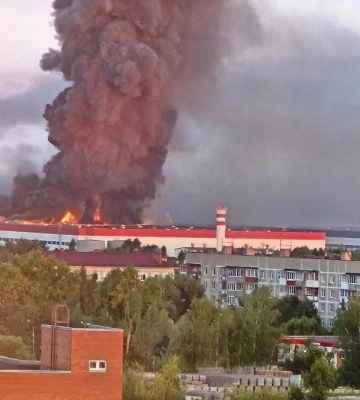 У рф під удар дронів потрапив складський комплекс, що належить другу путіна