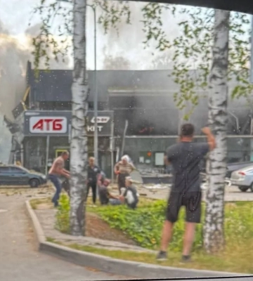 В Чернигове БПЛА упал на супермаркет АТБ