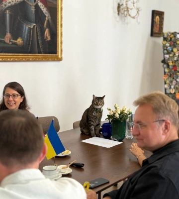 Американський політик Девід Ясскі та фінансова директорка Метрополітен-опери Діана Фортуна приїхали до Львова