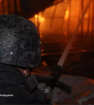 У Дніпрі внаслідок російського удару пошкоджено трубопровід аміаку, одна людина отруїлася