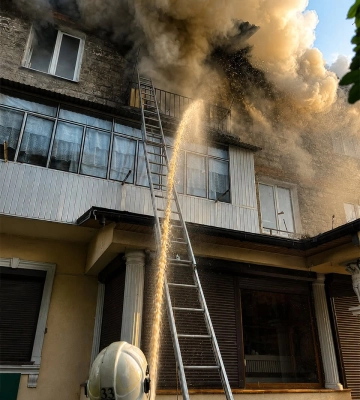 У Шептицькому під час пожежі в багатоповерхівці загинули двоє людей
